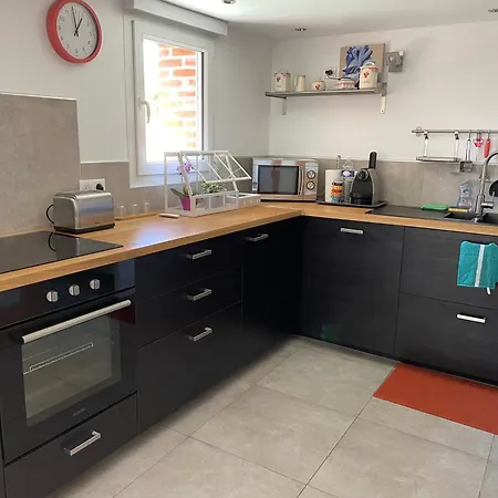 Chez Mamisa, Calme & Nature بيت للعطل Pullay